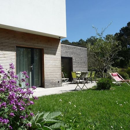 Le Jardin Aux Oiseaux Bed and Breakfast Férel Exteriör bild